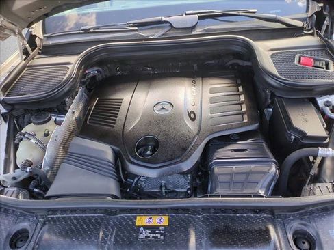 Used 2020 Mercedes-Benz GLS 450 4MATIC image 25
