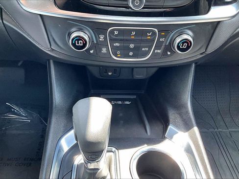 Used 2023 Chevrolet Traverse LT w/ LPO, Floor Liner Package AWD/4WD image 32