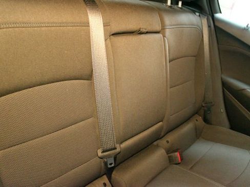 Used 2018 Chevrolet Cruze LT w/ RS Package FWD image 14