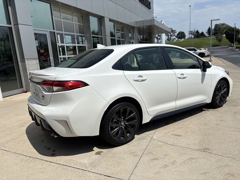Used 2025 Toyota Corolla SE FWD image 6
