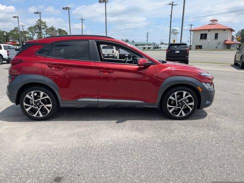 Used 2022 Hyundai Kona Limited w/ Cargo Package FWD image 3