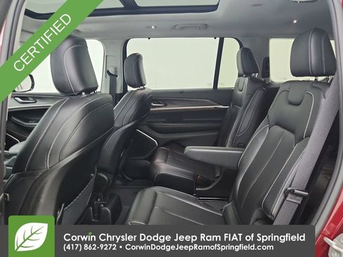 Used 2023 Jeep Grand Cherokee L Limited w/ Luxury Tech Group II AWD/4WD image 30