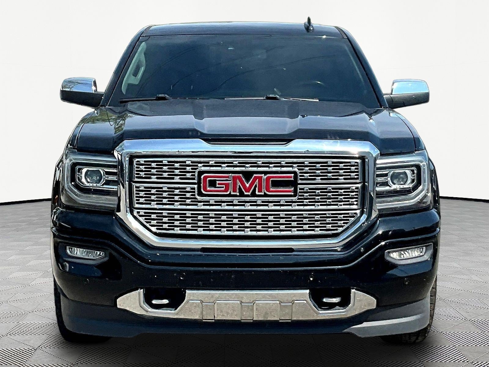 Used 2018 GMC Sierra 1500 Denali w/ Denali Ultimate Package AWD/4WD image 2