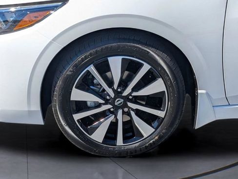 New 2025 Nissan Sentra SV w/ SV Premium Package FWD image 10