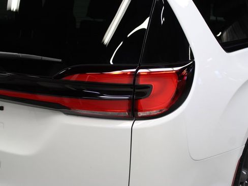 New 2026 Chrysler Pacifica Select w/ S Appearance Package image 34