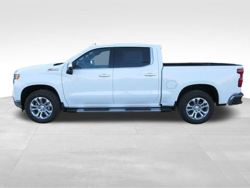 New 2026 Chevrolet Silverado 1500 LTZ w/ LTZ Premium Package AWD/4WD image 3