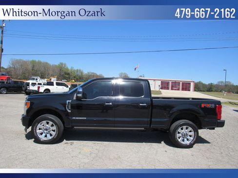 Used 2019 Ford F250 Platinum w/ Platinum Ultimate Package image 7