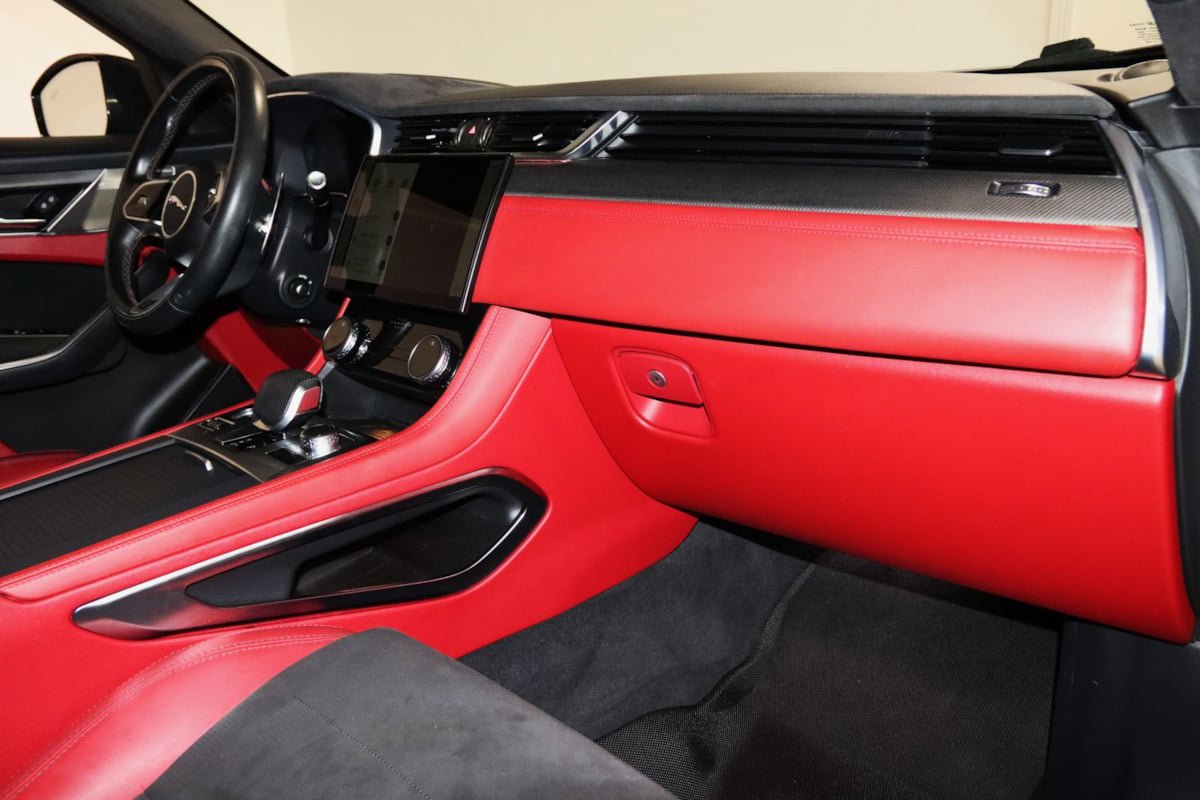 Used 2022 Jaguar F-PACE SVR AWD/4WD image 59