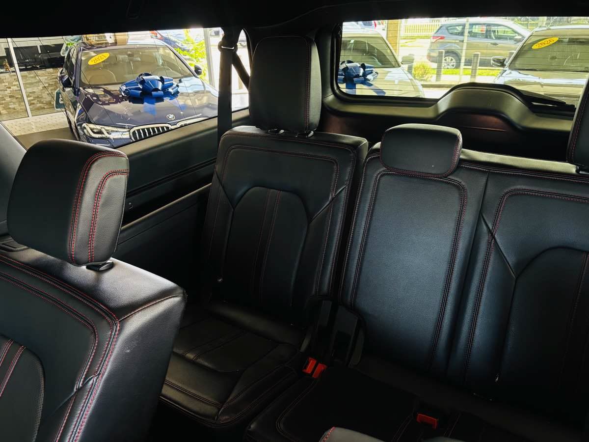 Used 2024 Ford Expedition Max Limited AWD/4WD image 36