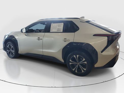 Certified 2024 Toyota bZ4X AWD image 6