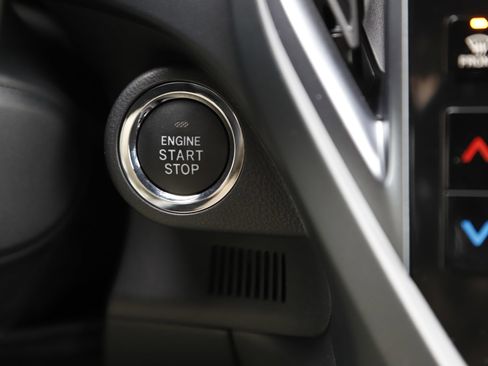 New 2025 Subaru Forester Limited image 21