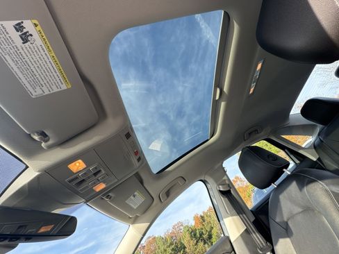 Used 2023 Volkswagen Jetta SEL image 24