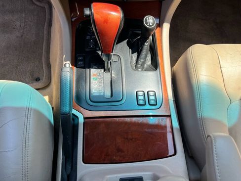 Used 2000 Lexus LX 470 4WD image 31