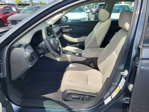 Certified 2023 Honda Accord EX image 13