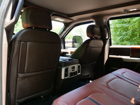 Used 2021 Ford F350 King Ranch w/ King Ranch Ultimate Package AWD/4WD image 26