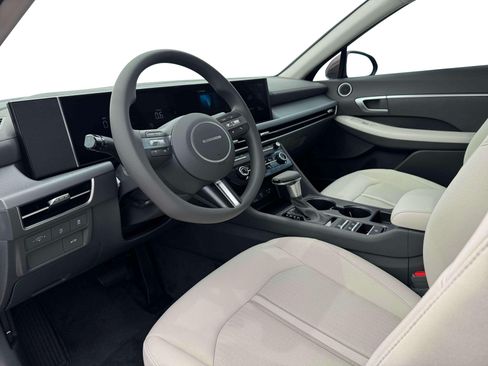 Certified 2026 Hyundai Sonata SE FWD image 14