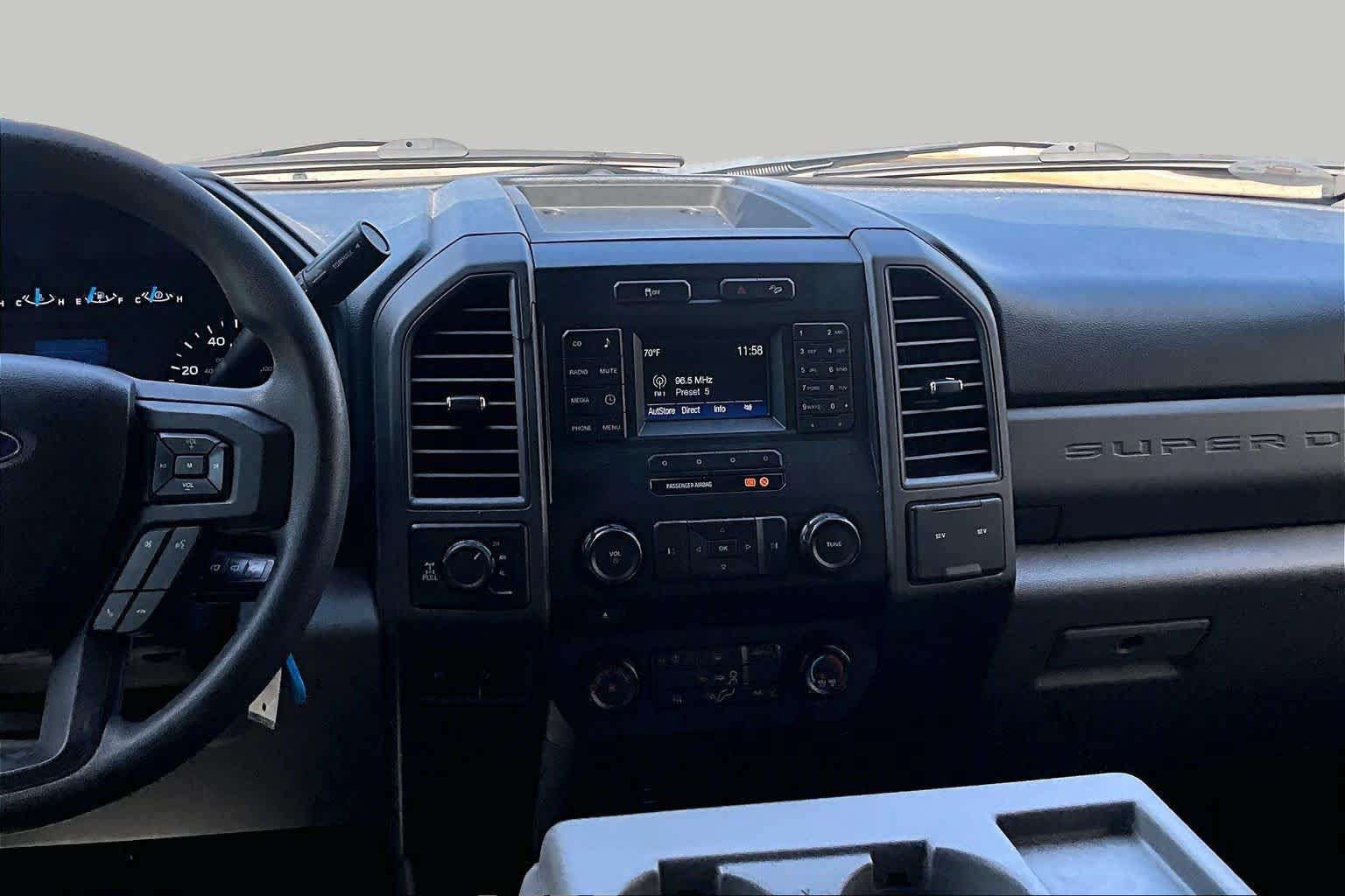Used 2018 Ford F250 XL w/ STX Appearance Package AWD/4WD image 6