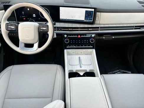 New 2025 Hyundai Santa Fe Calligraphy image 10