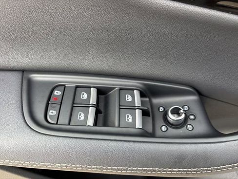 Used 2025 Audi Q7 3.0T Premium Plus AWD/4WD image 25