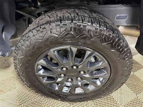 Used 2024 Toyota Tacoma SR5 image 19