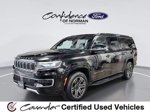 Used 2024 Jeep Wagoneer L Series II w/ Flexible Seating Group image 1