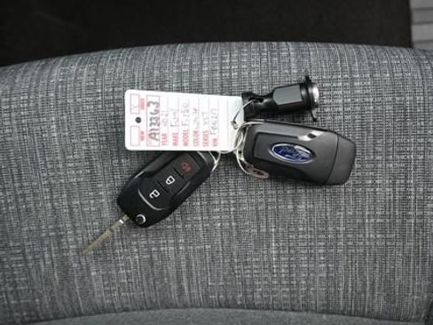 Used 2021 Ford F150 XLT AWD/4WD image 9