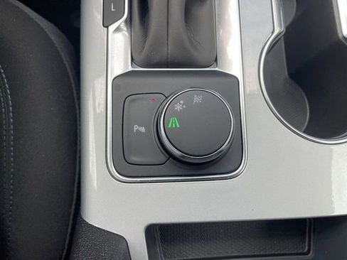 Used 2021 Chevrolet Blazer LT FWD image 17