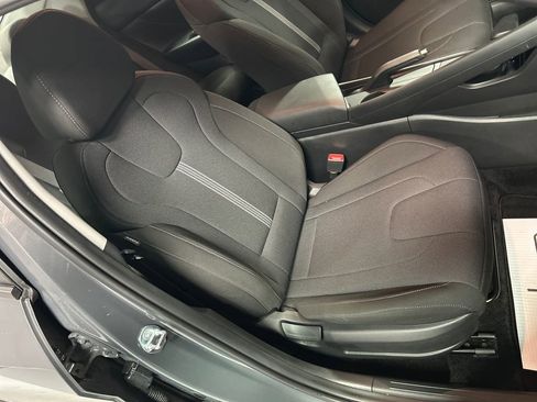 Used 2025 Hyundai Elantra SE image 22