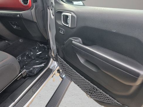 Used 2018 Jeep Wrangler Rubicon w/ Steel Bumper Group image 30