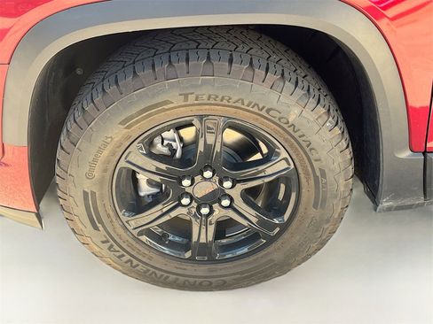 Used 2023 GMC Acadia AT4 w/ Technology Package image 34