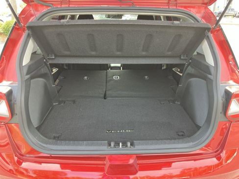 Used 2024 Hyundai Venue SEL FWD image 26