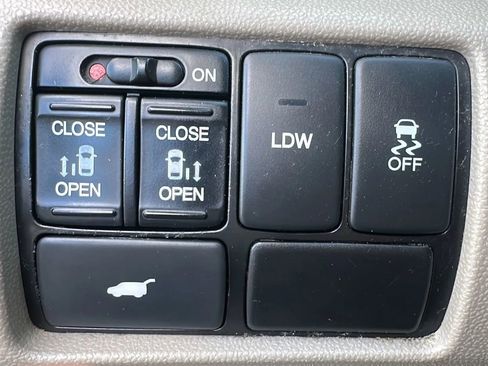 Used 2017 Honda Odyssey EX-L image 17
