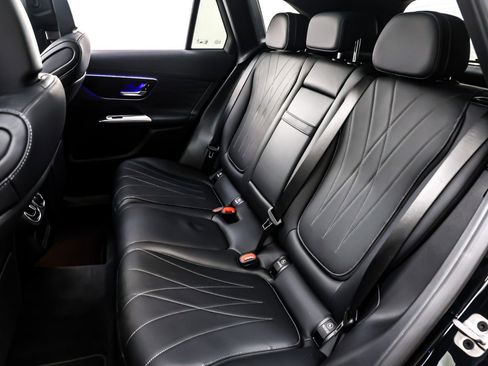 New 2025 Mercedes-Benz GLC 350e 4MATIC image 8