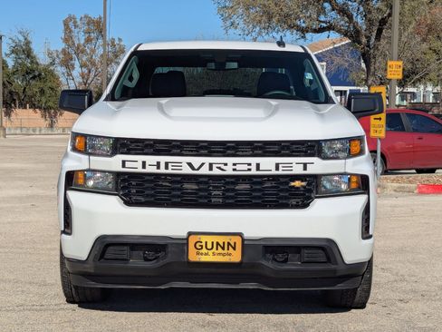 Used 2020 Chevrolet Silverado 1500 Custom w/ Custom Value Package image 8