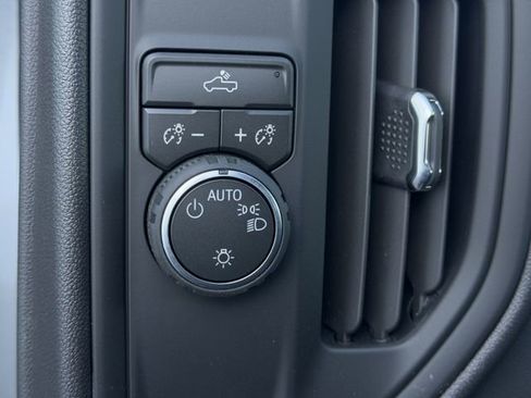 New 2026 Chevrolet Silverado 1500 Custom image 18