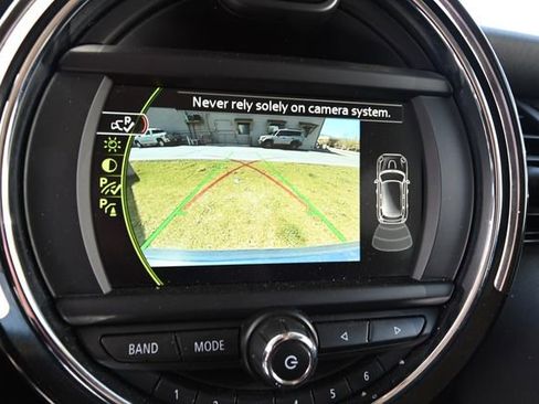 Used 2018 MINI Cooper S FWD image 11