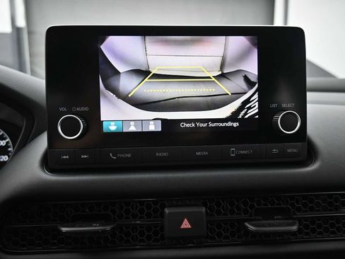 Used 2024 Honda HR-V LX image 8