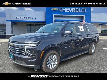 Certified 2025 Chevrolet Suburban LT