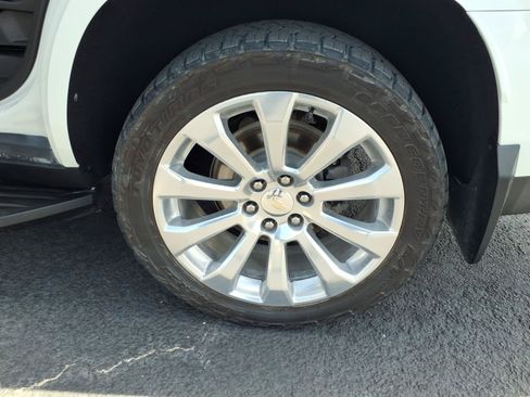 Used 2022 Chevrolet Tahoe Premier w/ Texas Edition RWD image 16