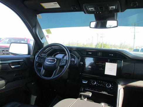 Used 2024 GMC Sierra 1500 AT4 w/ AT4 Premium Package image 26