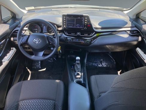 Used 2021 Toyota C-HR LE FWD image 10