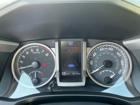 Used 2020 Toyota Tacoma SR5 image 22