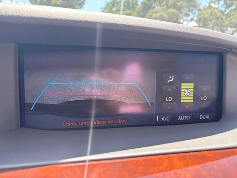 Used 2014 Lexus LS 460 w/ Comfort Package RWD image 14