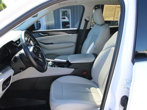 Used 2022 Jeep Grand Cherokee L Overland AWD/4WD image 37