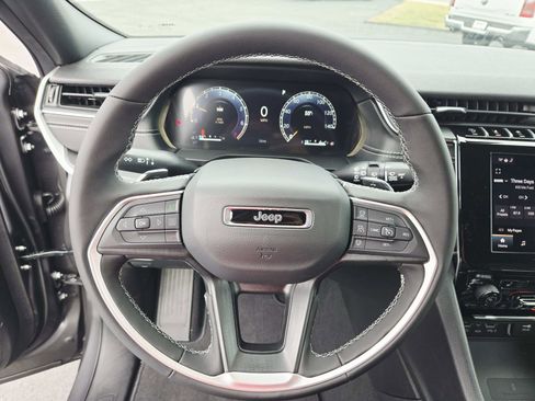 New 2026 Jeep Grand Cherokee Laredo X image 19