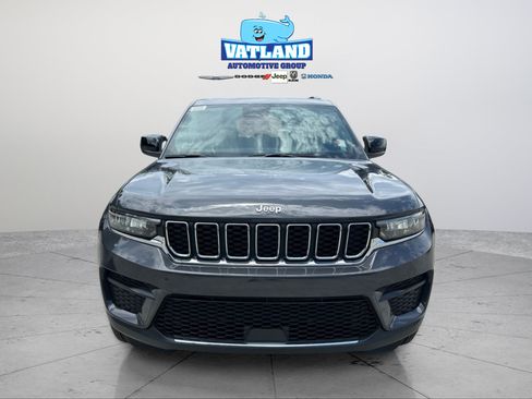 New 2026 Jeep Grand Cherokee 2WD image 8