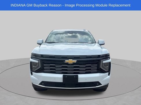 Used 2026 Chevrolet Suburban High Country AWD/4WD image 8