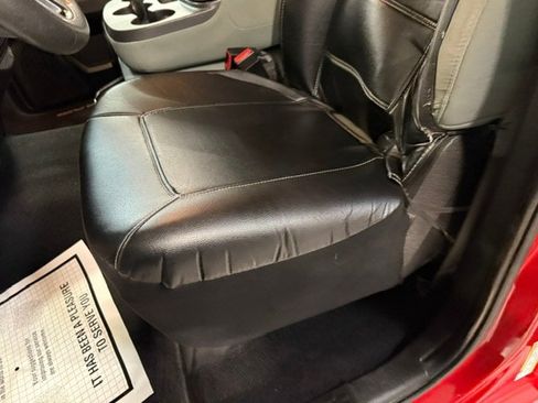 Used 2019 RAM 1500 Classic SLT AWD/4WD image 44