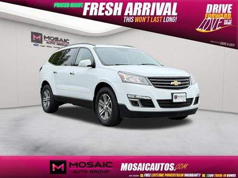 Used 2017 Chevrolet Traverse LT AWD/4WD image 1
