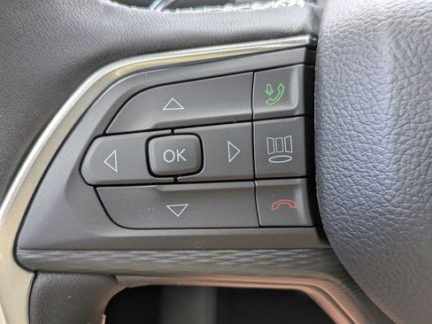 New 2025 Jeep Grand Cherokee Laredo X w/ Luxury Tech Group I image 15